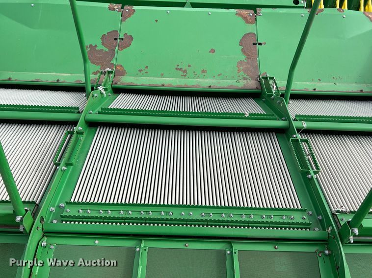 image for item DK7748 2014 John Deere 7760  RWA cotton picker