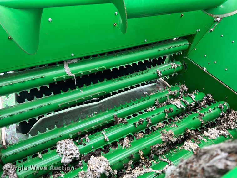 image for item DK7748 2014 John Deere 7760  RWA cotton picker