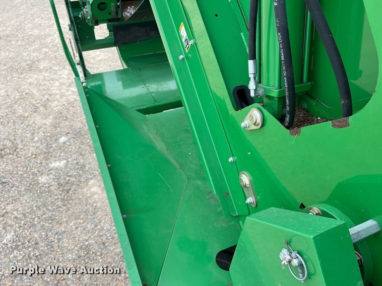 image for item DK7748 2014 John Deere 7760  RWA cotton picker