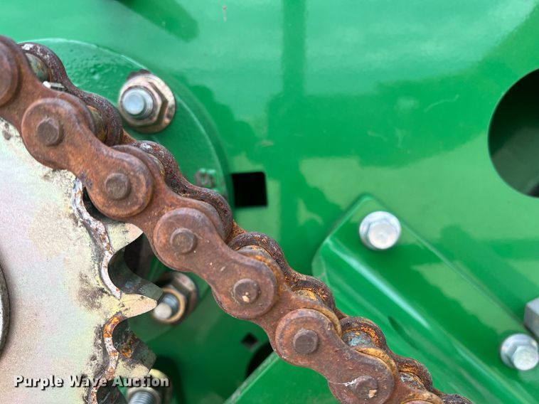 image for item DK7748 2014 John Deere 7760  RWA cotton picker