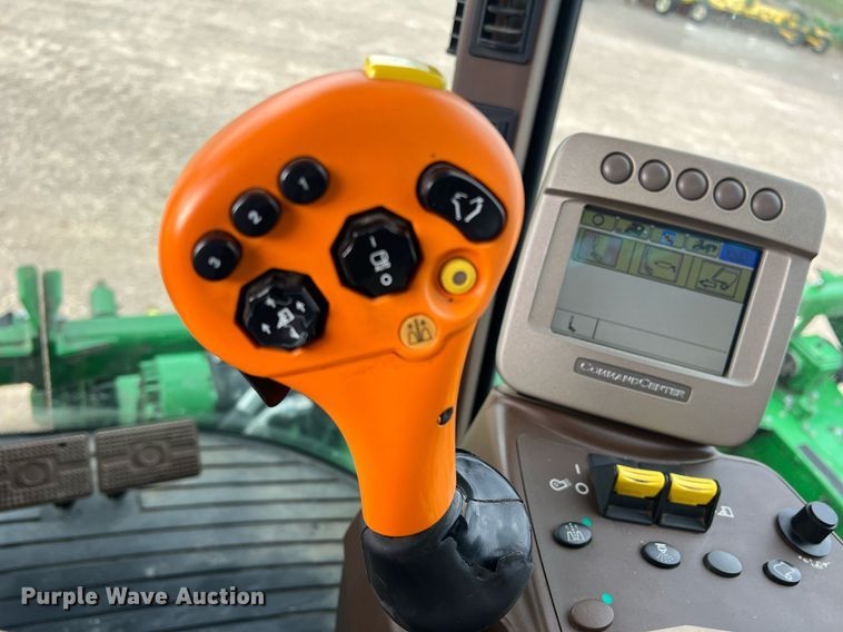 image for item DK7748 2014 John Deere 7760  RWA cotton picker