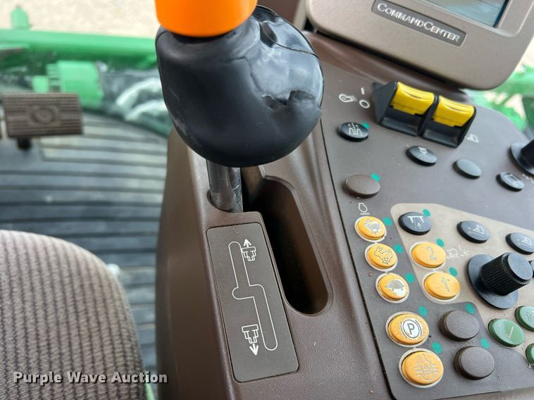 image for item DK7748 2014 John Deere 7760  RWA cotton picker