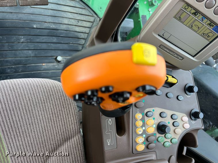 image for item DK7748 2014 John Deere 7760  RWA cotton picker