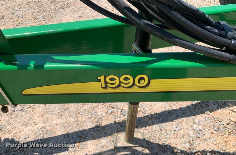 image for item DK7749 2013 John Deere 1990 CCS  air seeder