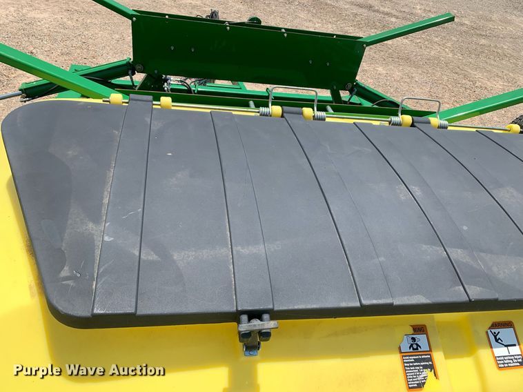 image for item DK7749 2013 John Deere 1990 CCS  air seeder