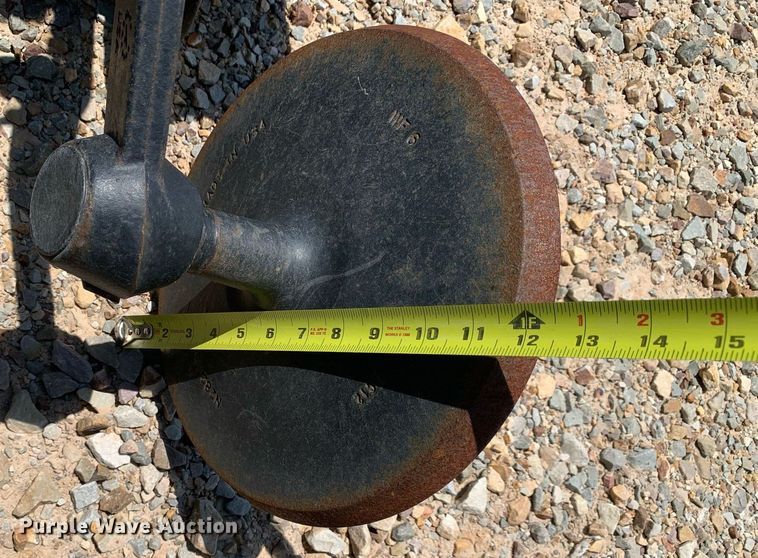 image for item DK7749 2013 John Deere 1990 CCS  air seeder