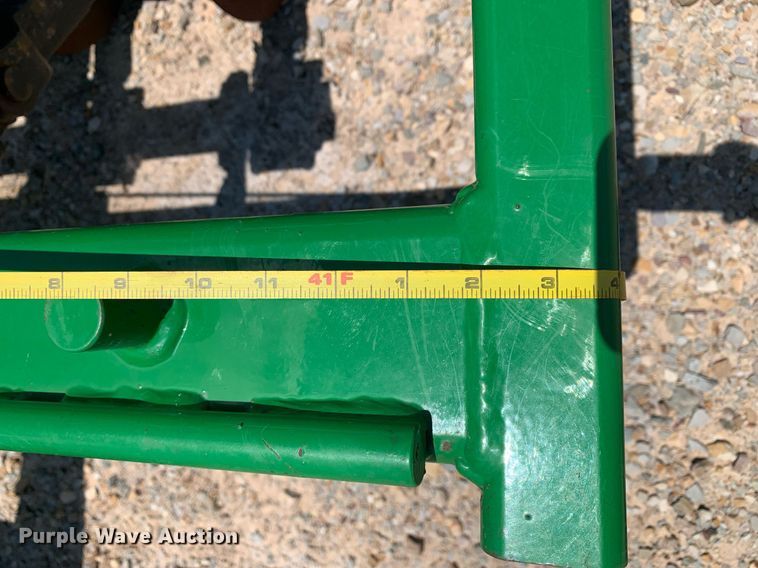 image for item DK7749 2013 John Deere 1990 CCS  air seeder