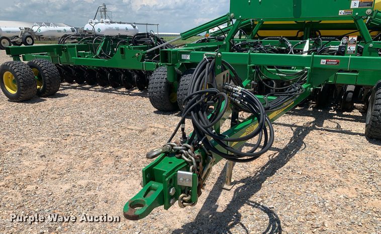 image for item DK7749 2013 John Deere 1990 CCS  air seeder
