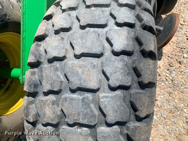 image for item DK7749 2013 John Deere 1990 CCS  air seeder