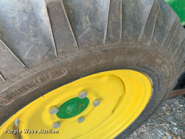 image for item DK7749 2013 John Deere 1990 CCS  air seeder