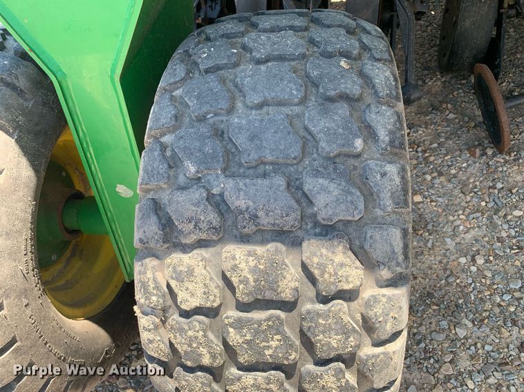 image for item DK7749 2013 John Deere 1990 CCS  air seeder