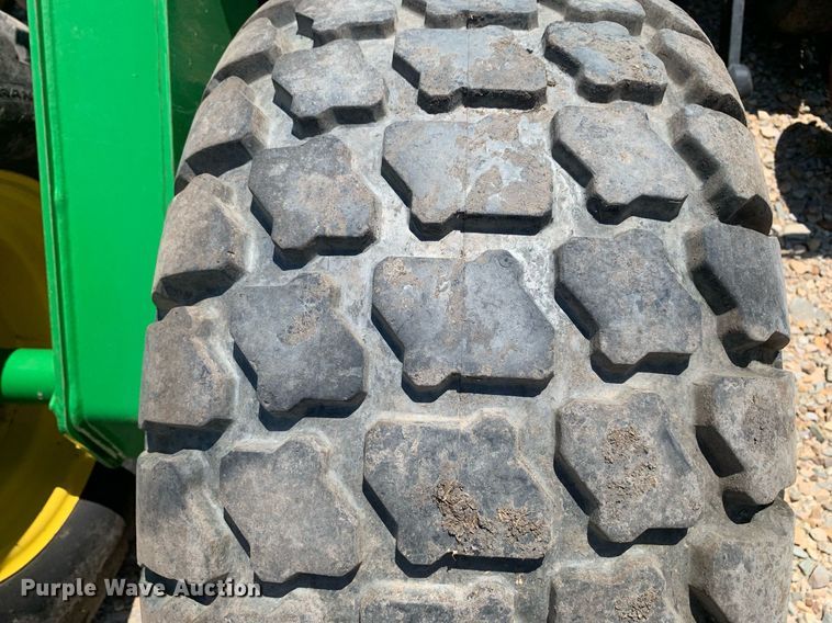 image for item DK7749 2013 John Deere 1990 CCS  air seeder