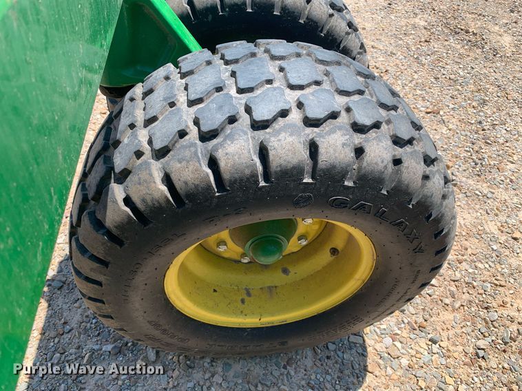 image for item DK7749 2013 John Deere 1990 CCS  air seeder