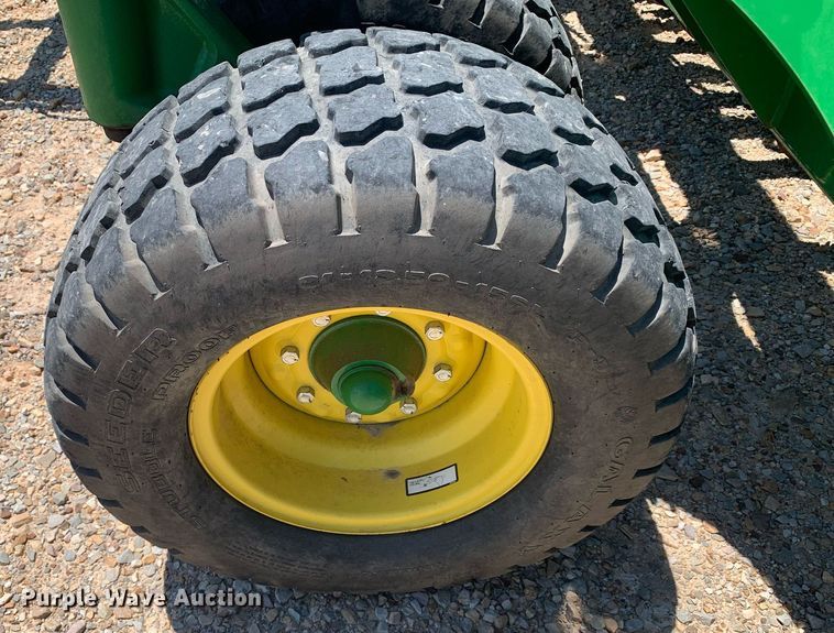 image for item DK7749 2013 John Deere 1990 CCS  air seeder