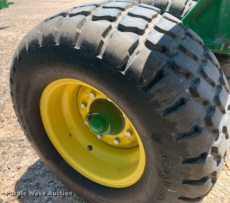 image for item DK7749 2013 John Deere 1990 CCS  air seeder