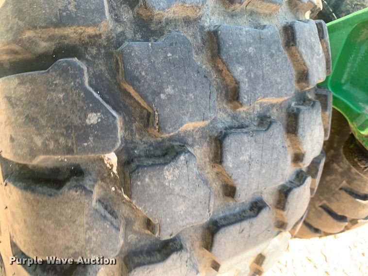 image for item DK7749 2013 John Deere 1990 CCS  air seeder