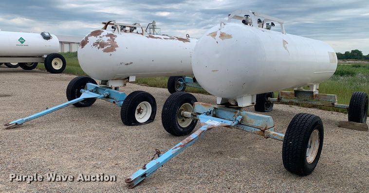 image for item DK7750 (2) steel NH3 tanks