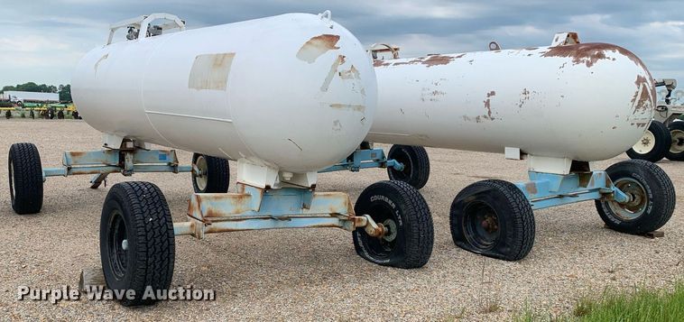 image for item DK7750 (2) steel NH3 tanks