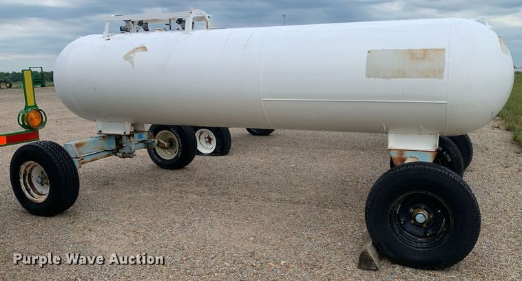 image for item DK7750 (2) steel NH3 tanks