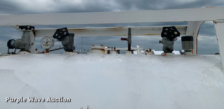 image for item DK7750 (2) steel NH3 tanks