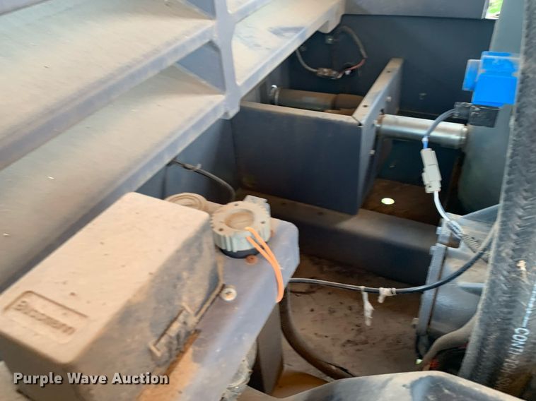 image for item DK7758 2016 Atlas Copco XATS400PE JD71T4 EB  air compressor