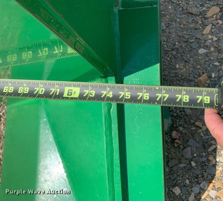 image for item DK7769 Frontier CM11  cotton module handler