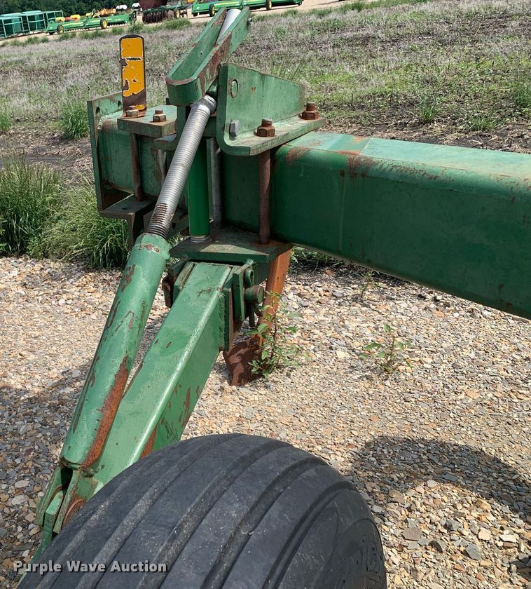 image for item DK7770 John Deere 915  V-ripper