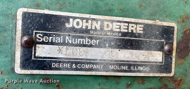 image for item DK7770 John Deere 915  V-ripper