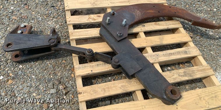 image for item DK7771 John Deere 915  V-ripper