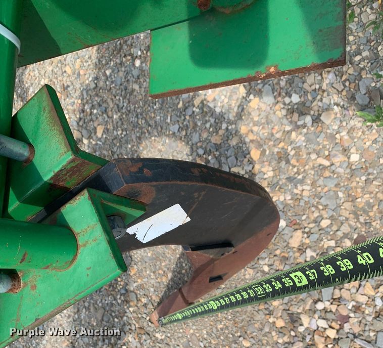 image for item DK7771 John Deere 915  V-ripper