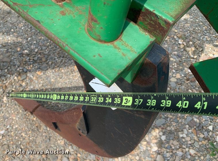 image for item DK7771 John Deere 915  V-ripper