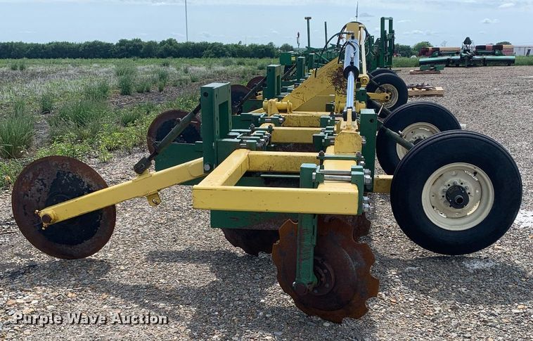 image for item DK7772 Roll-a-cone HNB  disk bedder