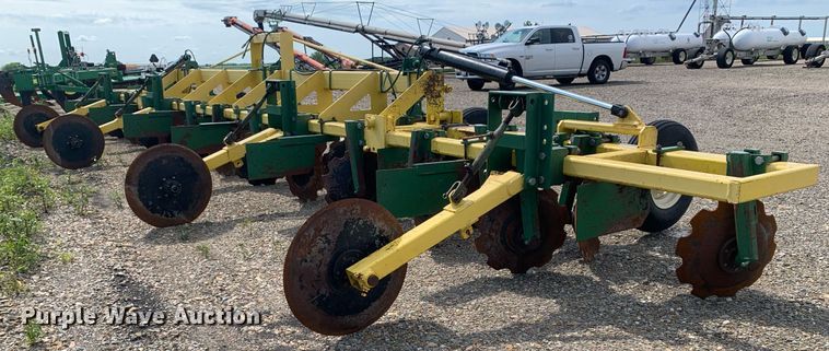 image for item DK7772 Roll-a-cone HNB  disk bedder