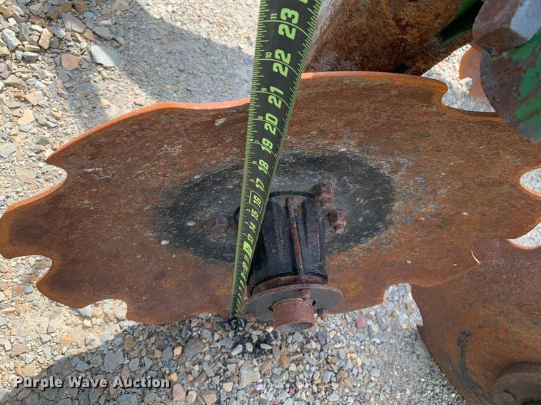 image for item DK7772 Roll-a-cone HNB  disk bedder