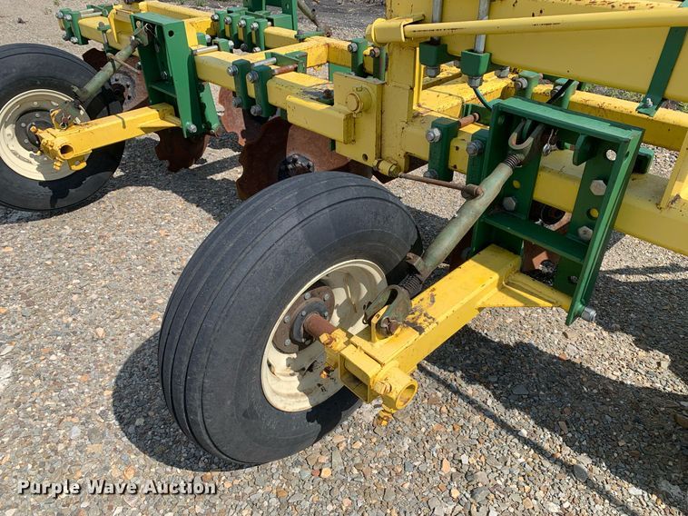 image for item DK7772 Roll-a-cone HNB  disk bedder