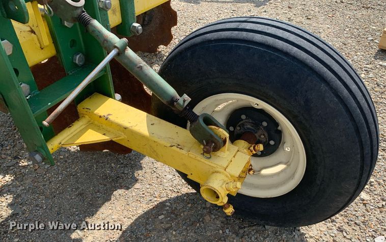 image for item DK7772 Roll-a-cone HNB  disk bedder