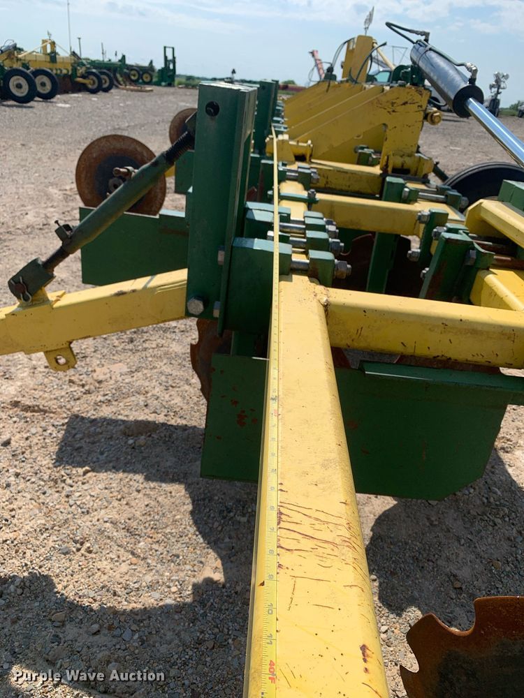 image for item DK7773 Roll-a-cone HNB  disk bedder