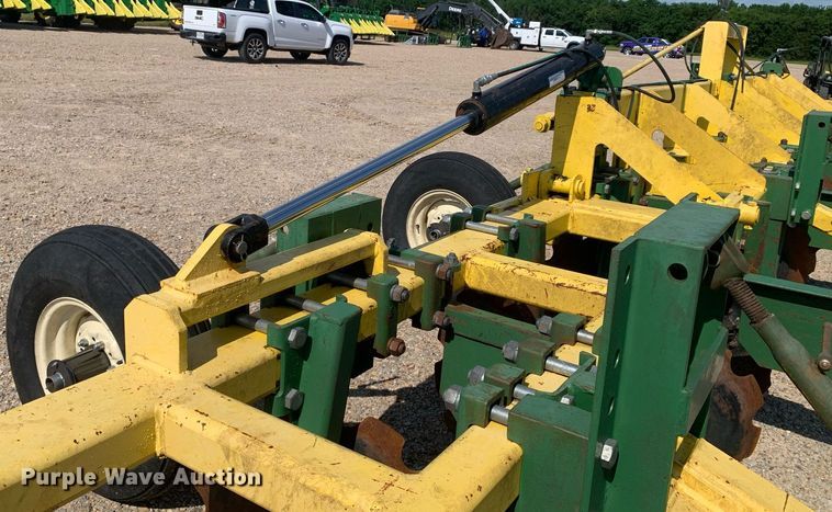 image for item DK7773 Roll-a-cone HNB  disk bedder