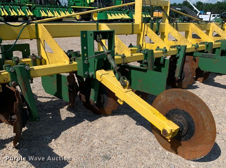 image for item DK7773 Roll-a-cone HNB  disk bedder