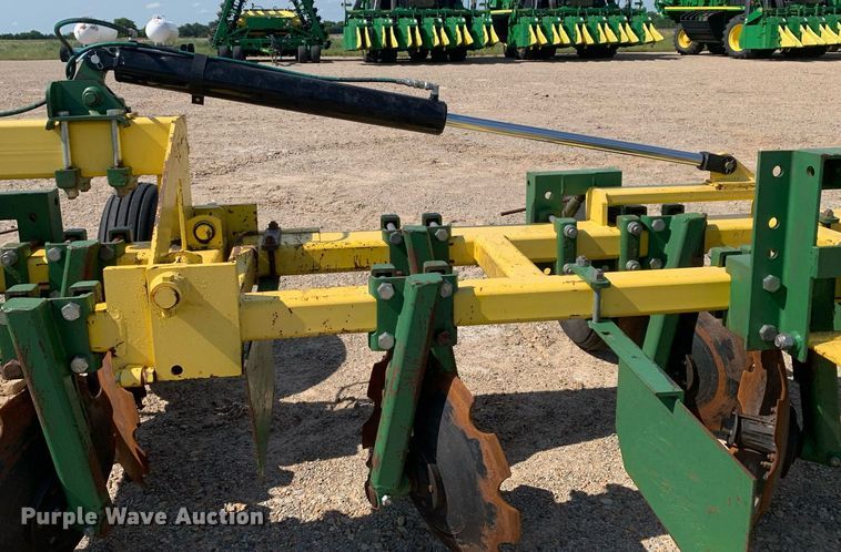 image for item DK7773 Roll-a-cone HNB  disk bedder