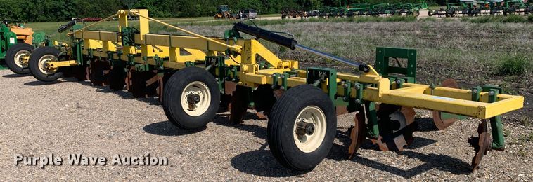 image for item DK7774 Roll-a-cone HNB  disk bedder