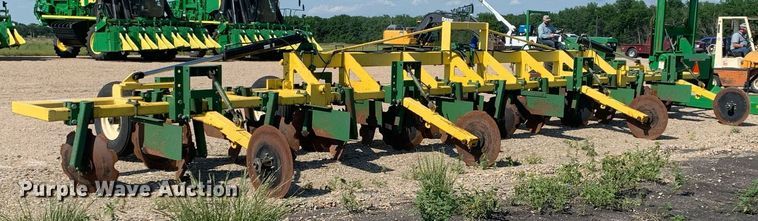 image for item DK7774 Roll-a-cone HNB  disk bedder