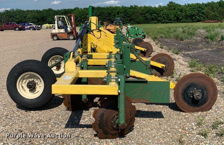 image for item DK7774 Roll-a-cone HNB  disk bedder