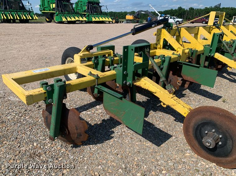 image for item DK7774 Roll-a-cone HNB  disk bedder