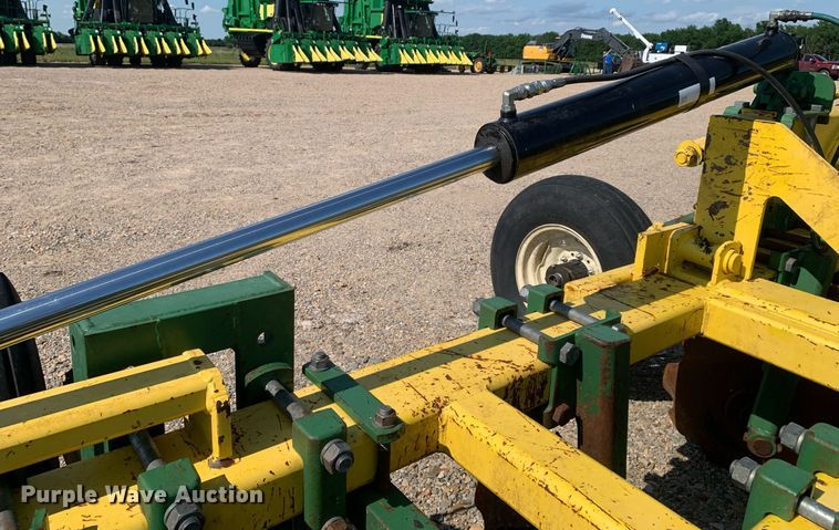 image for item DK7774 Roll-a-cone HNB  disk bedder