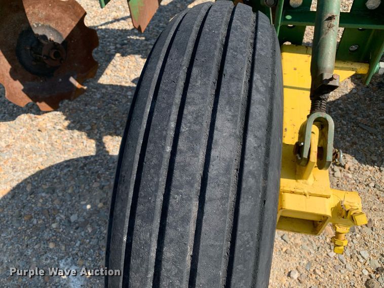 image for item DK7774 Roll-a-cone HNB  disk bedder