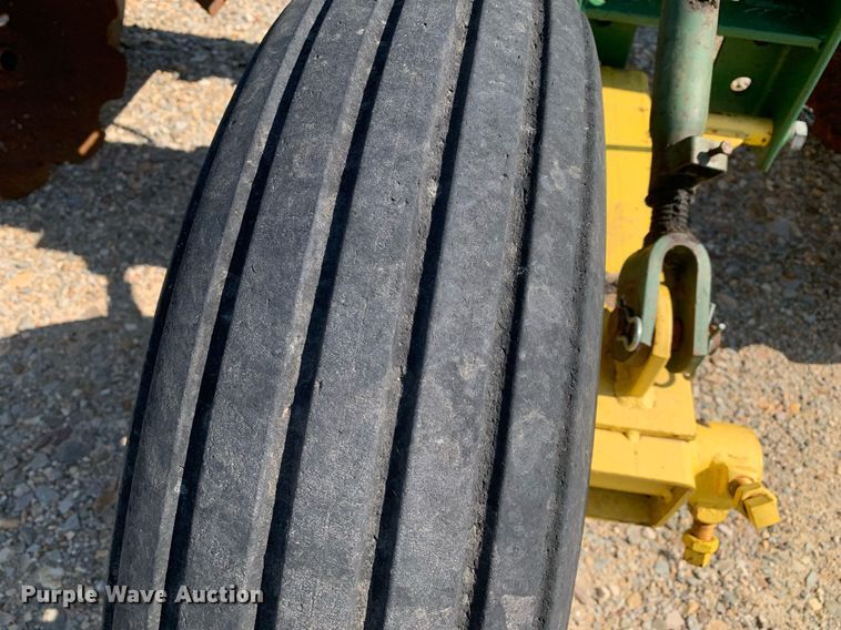 image for item DK7774 Roll-a-cone HNB  disk bedder