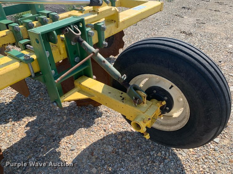 image for item DK7774 Roll-a-cone HNB  disk bedder