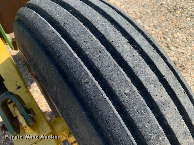 image for item DK7774 Roll-a-cone HNB  disk bedder