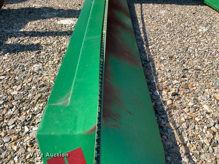 image for item DK7775 Frontier CM11  cotton module handler